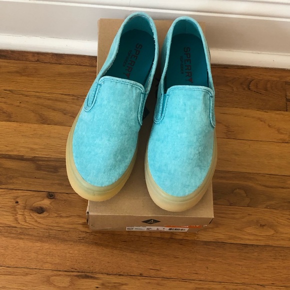 New In Box! Sperry Slip-On Sneaker With Memory Foam In Fun Turquoise Color - Picture 14 of 15